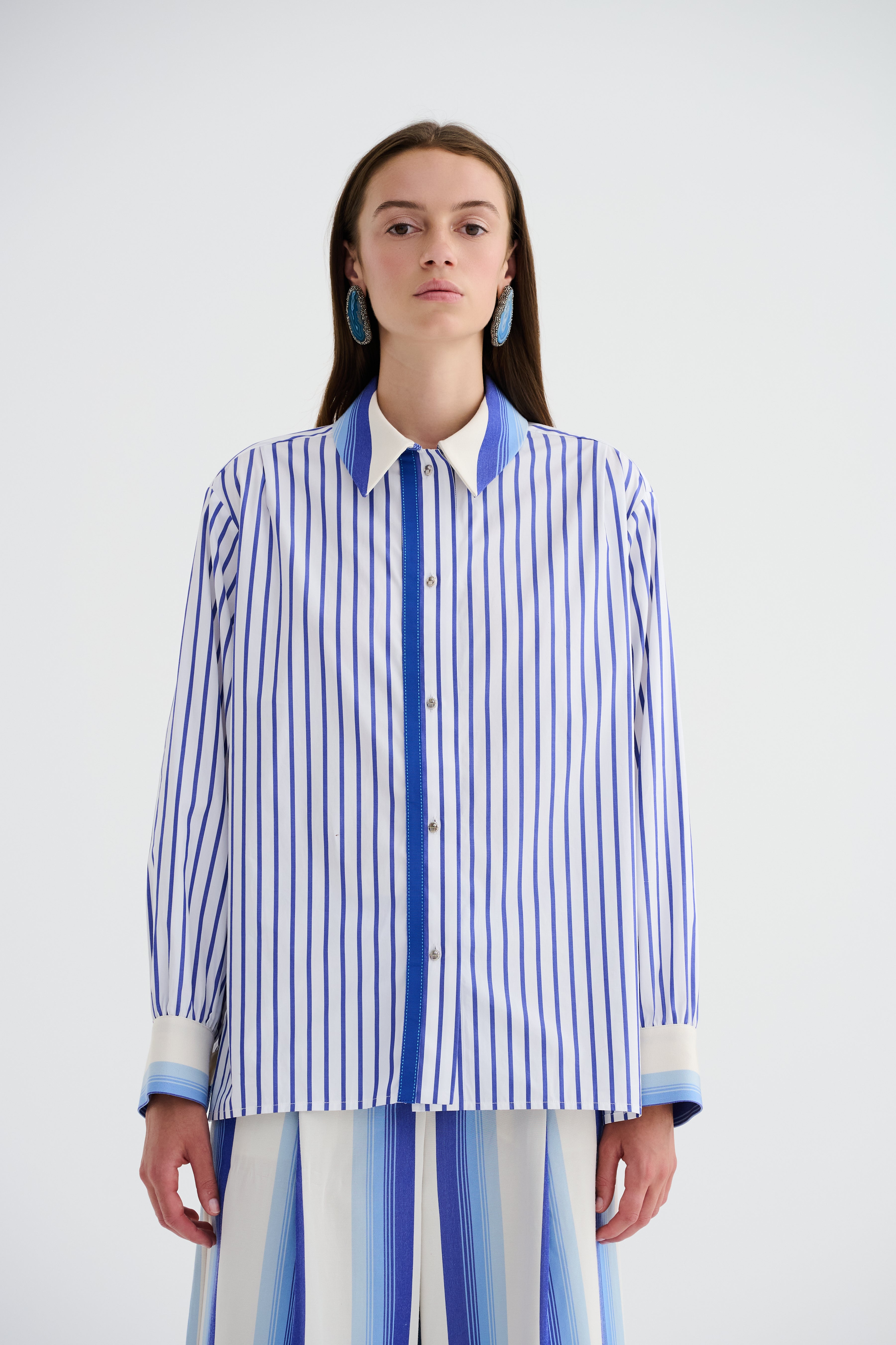 Kutnu Detaylı Oversize Poplin Gömlek