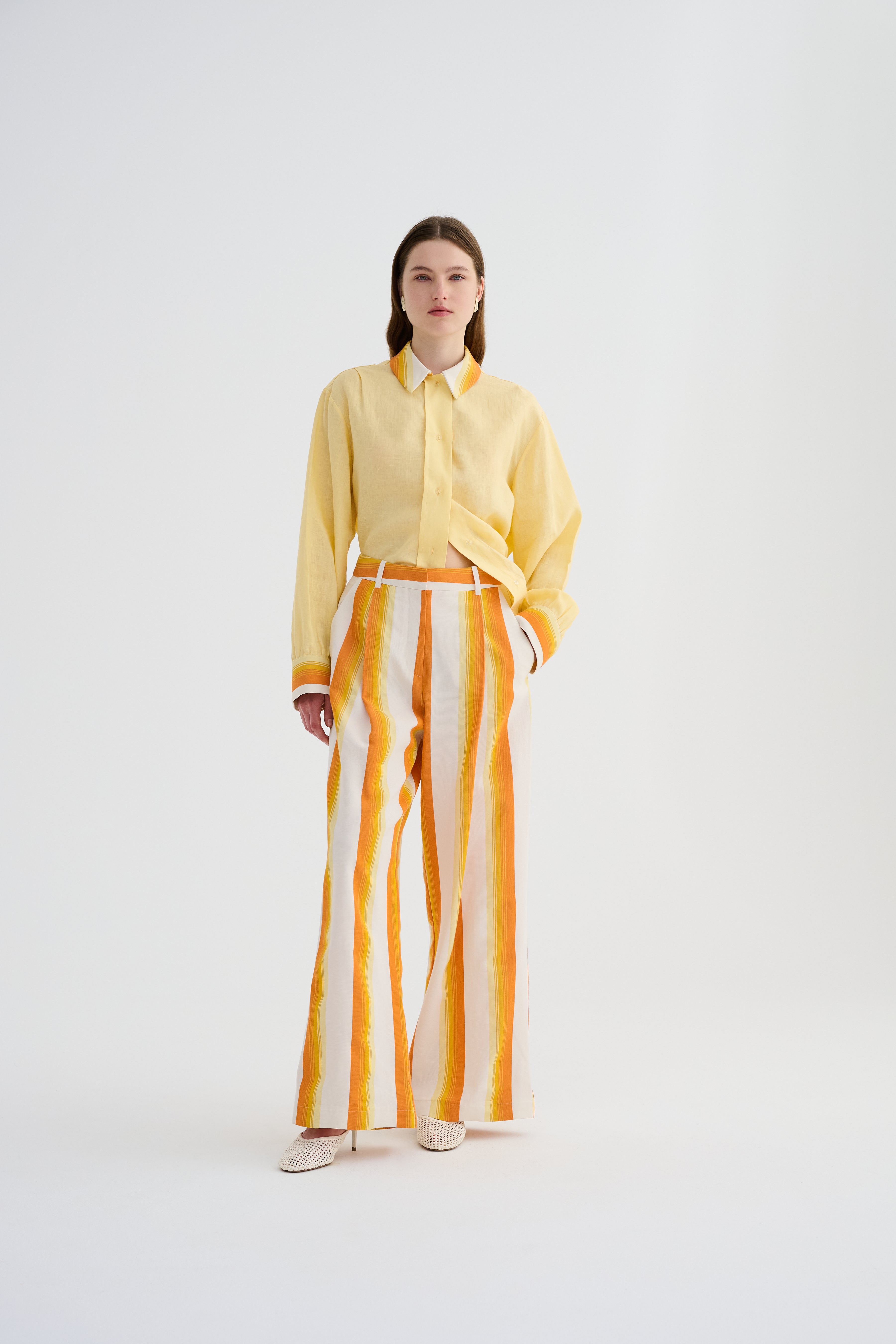 Çizgili Pileli Geniş Kesim Kutnu Pantolon