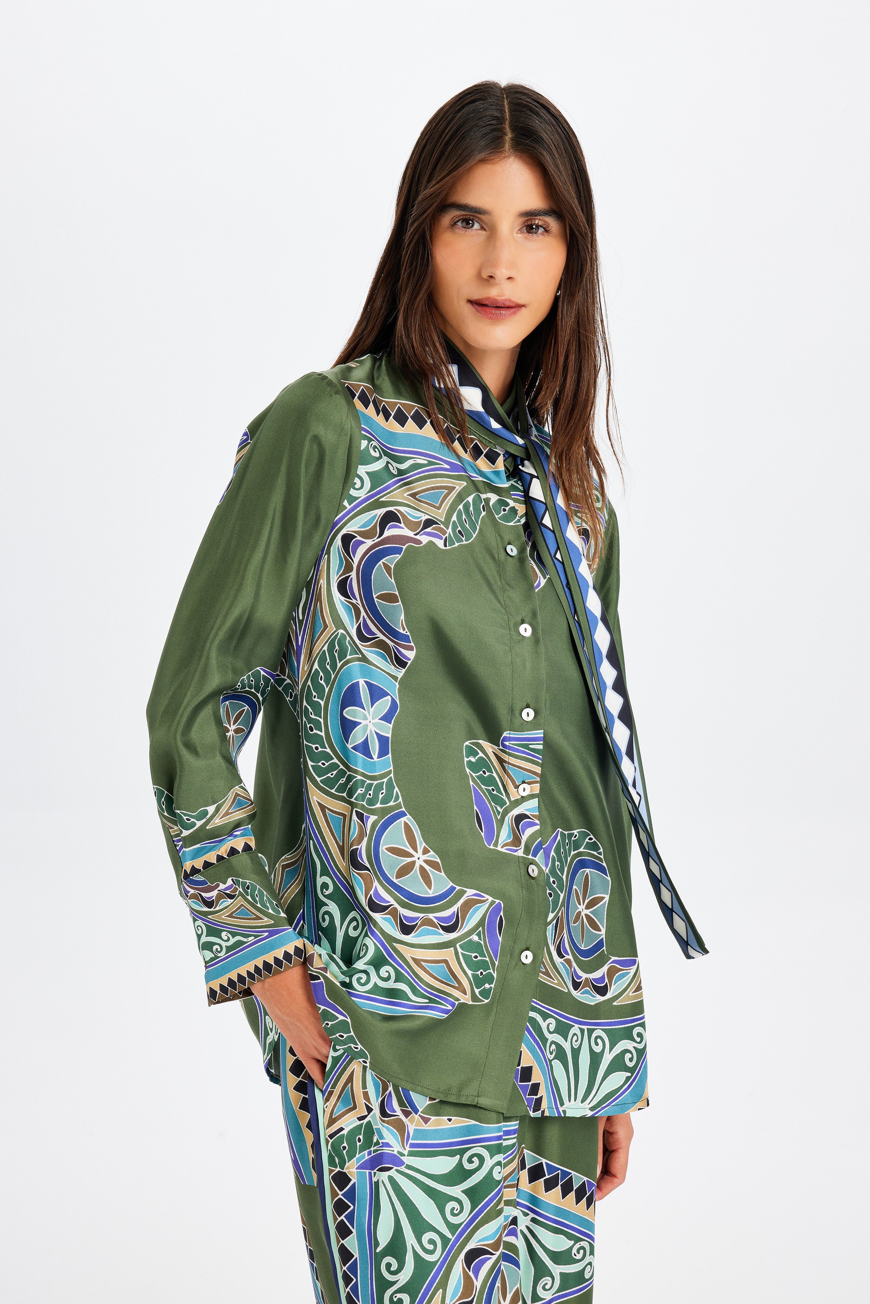 Zeugma Fularlı İpek Gömlek