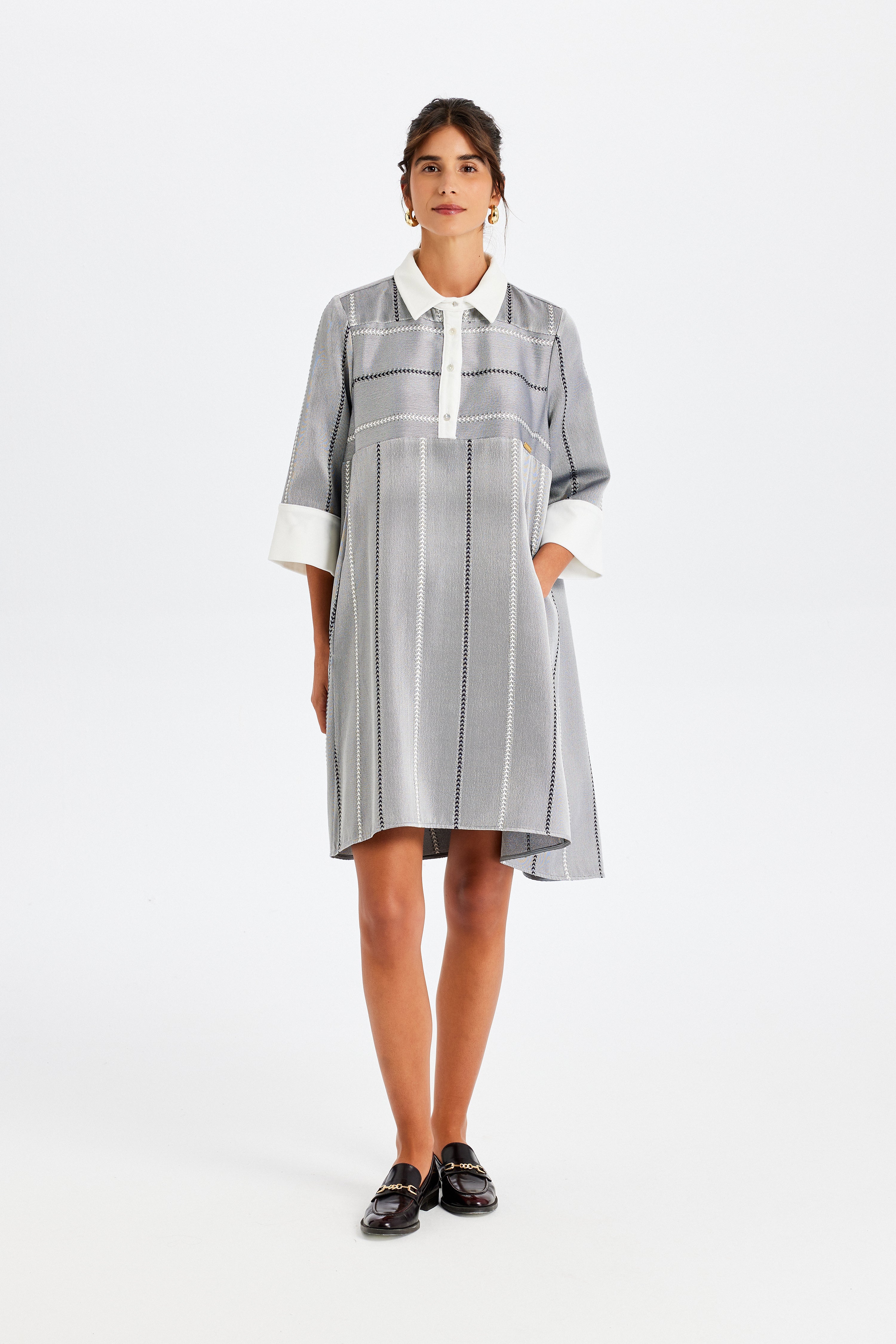 Kadife Detaylı Polo Yaka Kutnu Gri Elbise