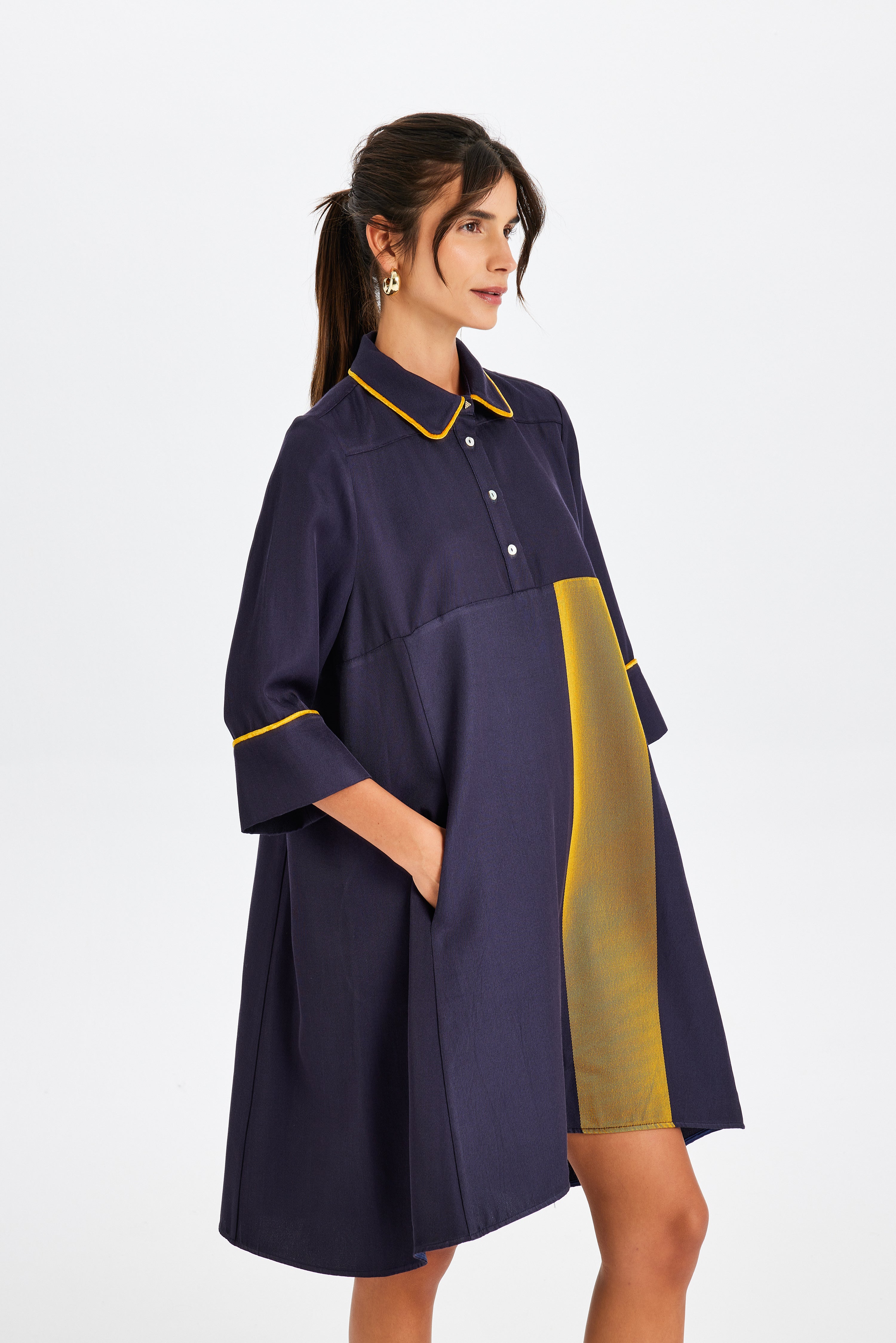 Kadife Detaylı Polo Yaka Kutnu Lacivert Elbise