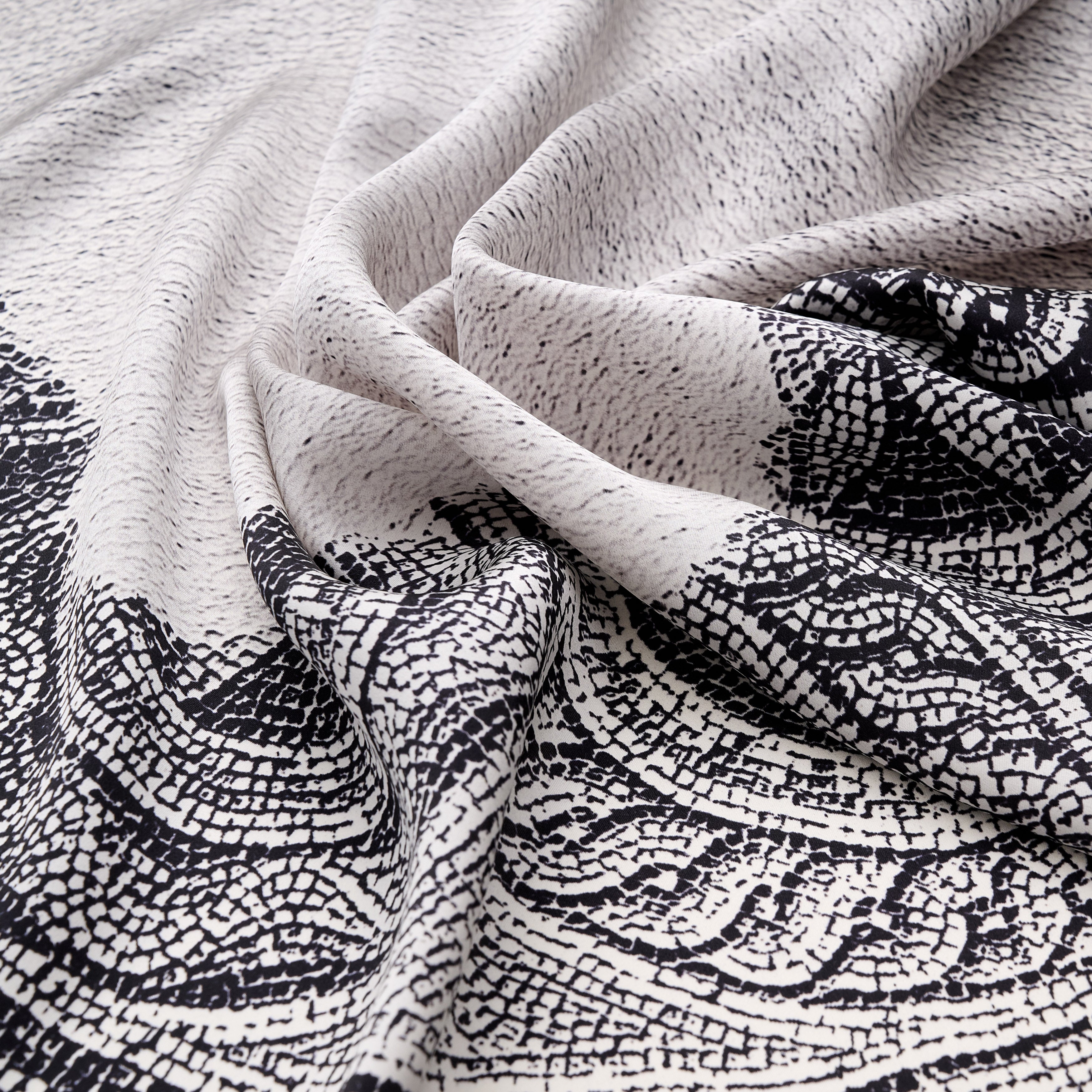 Zeugma Grey Silk Scarf