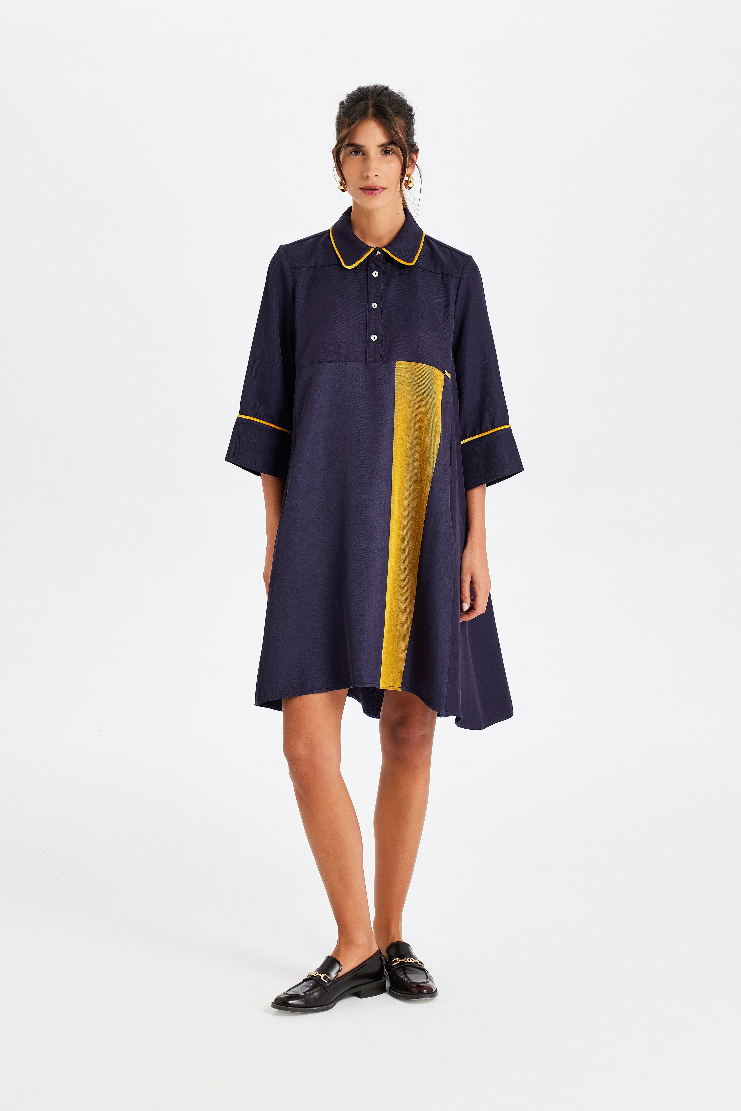 Kadife Detaylı Polo Yaka Kutnu Lacivert Elbise