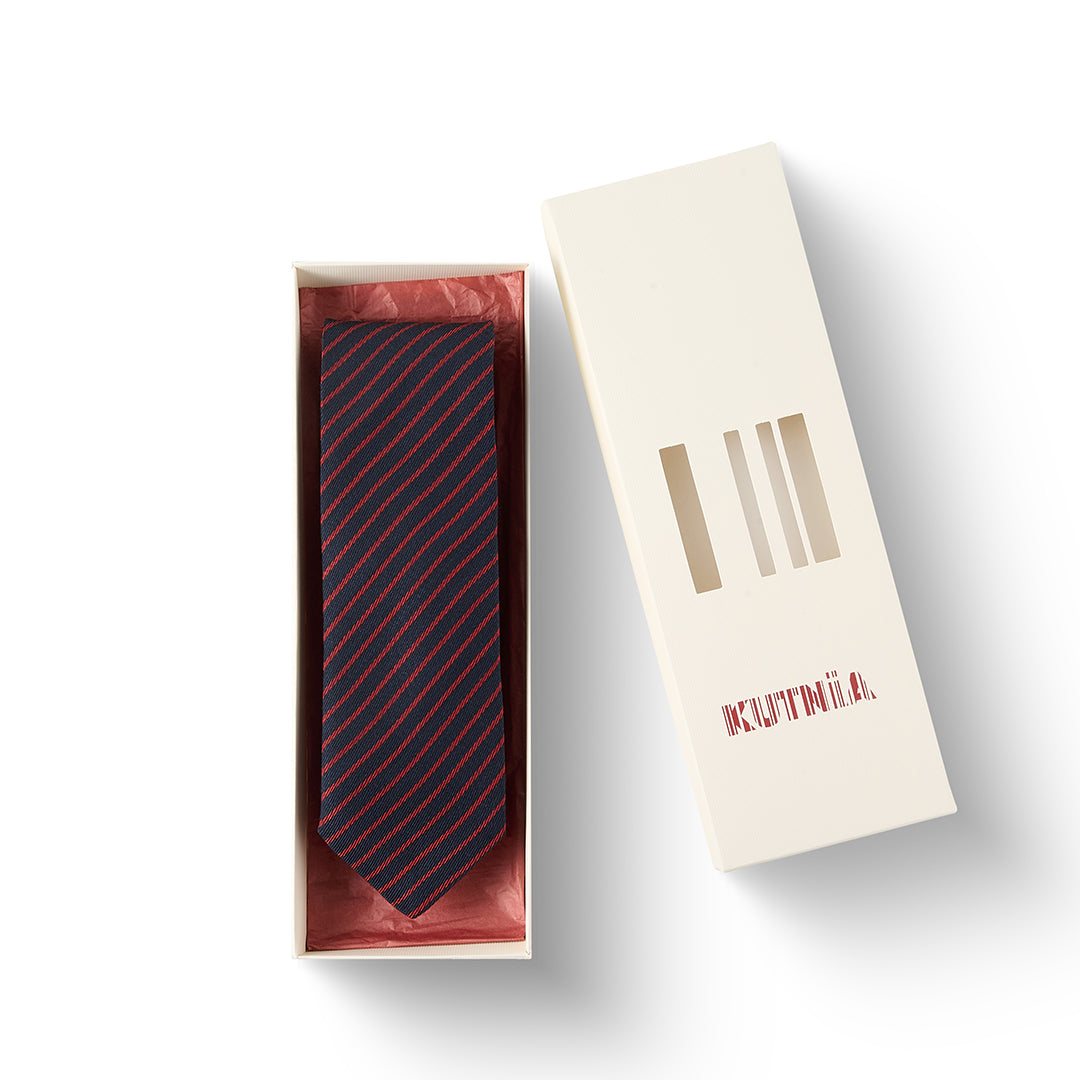 Kutnu Tie and Handkerchief Set